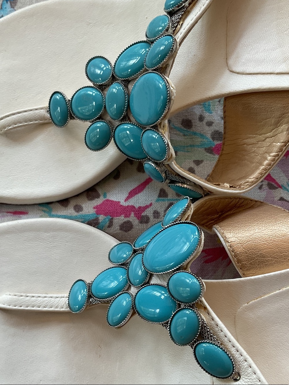 Stuart Weitzman White Leather Thong Sandals with Turquoise Gem Accents - Picture 3 of 7